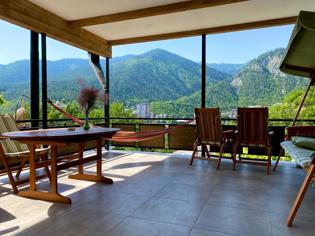 Hotel Borjomi Verde فندق *